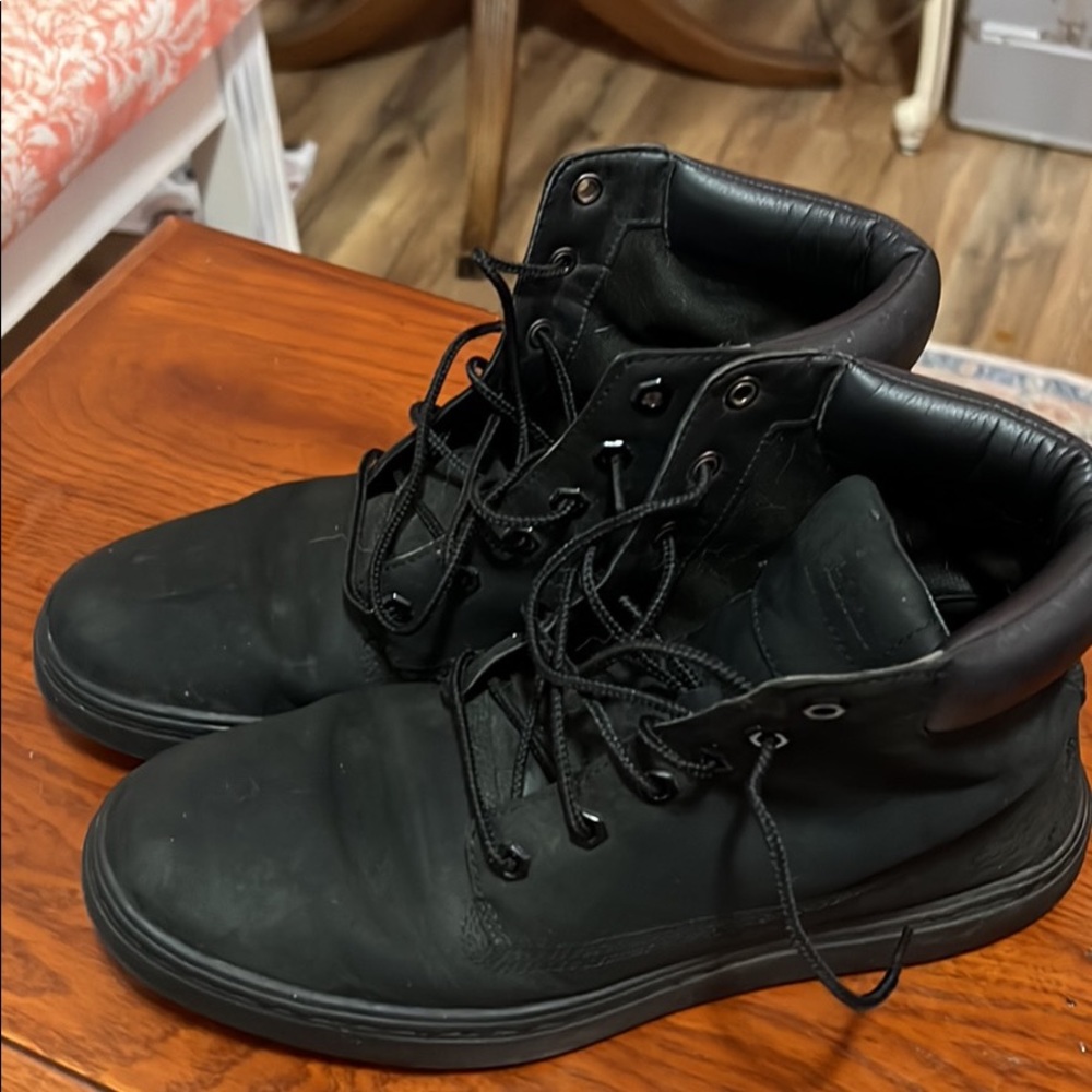 Timberlands - Picture 2 of 10